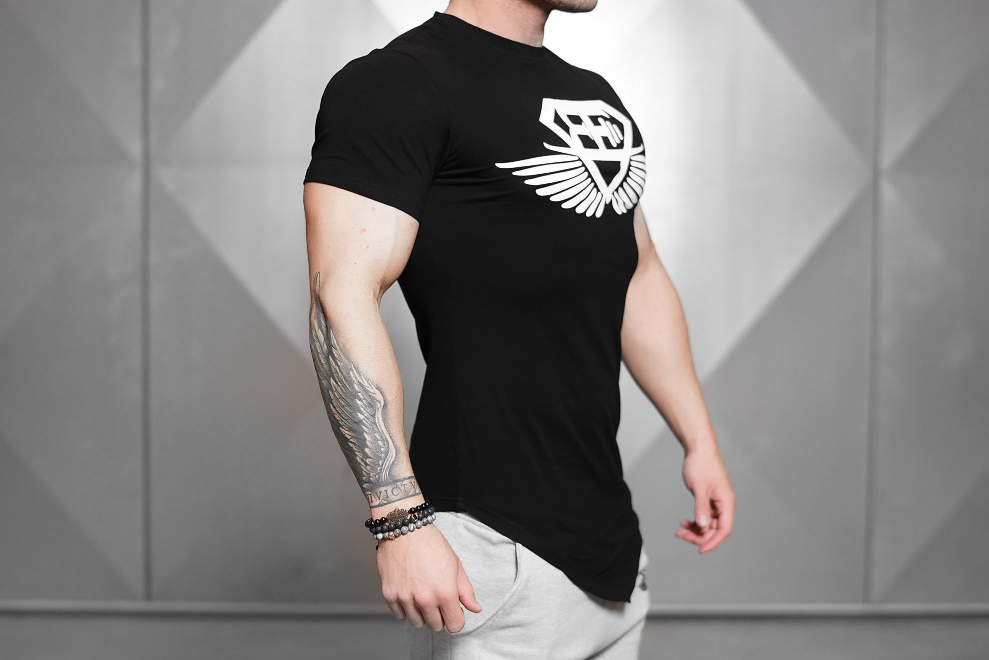 Body Engineers - Buy clothing from www.engineered-life.com